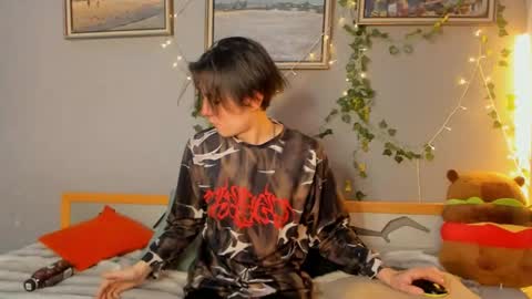 Snapshot of sasha_vesmus chatting on May 20, 2026, 9:32 pm Sasha Vesmus online show from May 20, 2026, 9:32 pm