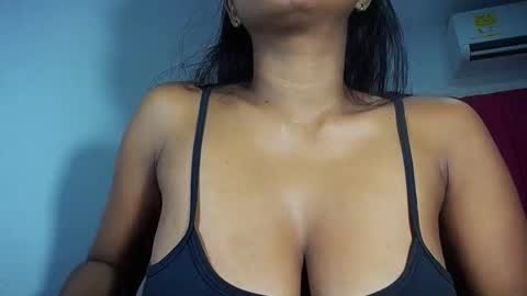 sashabreck1 online show from December 16, 2025, 2:27 am