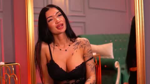 Dennise online show from February 20, 2025, 1:25 am