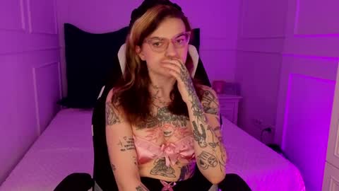  Hey Im Sasha  online show from May 20, 2026, 8:20 am