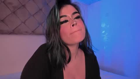 selene  online show from February 13, 2025, 1:29 am