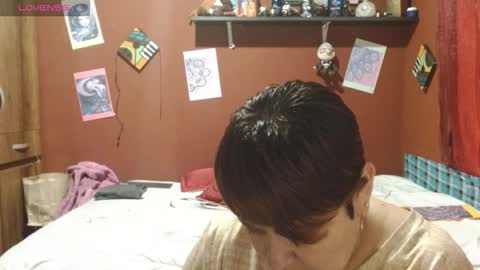 Snapshot of sasharosee2 chatting on October 14, 2025, 12:50 pm S A S H A R O S E online show from October 14, 2025, 12:50 pm