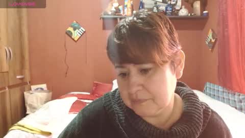 Snapshot of sasharosee2 chatting on October 27, 2025, 12:31 pm S A S H A R O S E online show from October 27, 2025, 12:31 pm