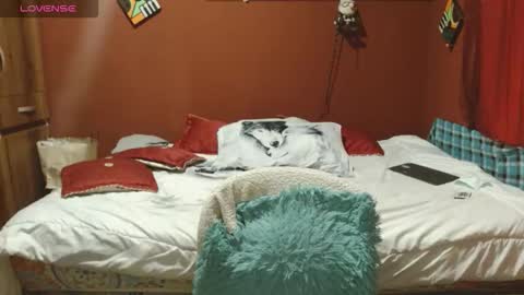 Snapshot of sasharosee2 chatting on October 29, 2025, 12:18 pm S A S H A R O S E online show from October 29, 2025, 12:18 pm