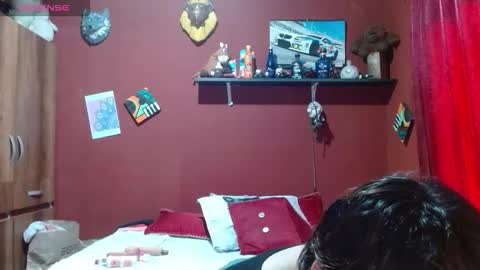 Snapshot of sasharosee2 chatting on November 25, 2025, 1:55 pm S A S H A R O S E online show from November 25, 2025, 1:55 pm