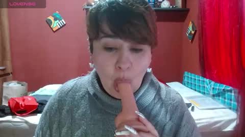 Snapshot of sasharosee2 chatting on November 29, 2025, 1:47 pm S A S H A R O S E online show from November 29, 2025, 1:47 pm