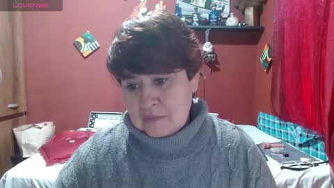 Snapshot of sasharosee2 chatting on December 2, 2025, 1:28 pm S A S H A R O S E online show from December 2, 2025, 1:28 pm