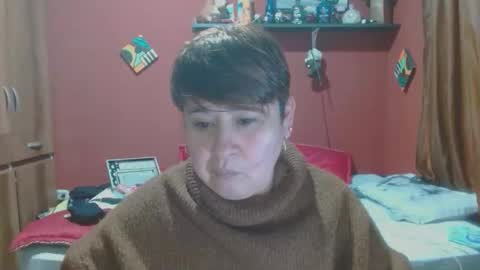 Snapshot of sasharosee2 chatting on January 14, 2026, 12:11 pm S A S H A R O S E online show from January 14, 2026, 12:11 pm