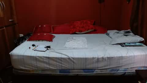 Snapshot of sasharosee2 chatting on January 17, 2026, 12:10 pm S A S H A R O S E online show from January 17, 2026, 12:10 pm