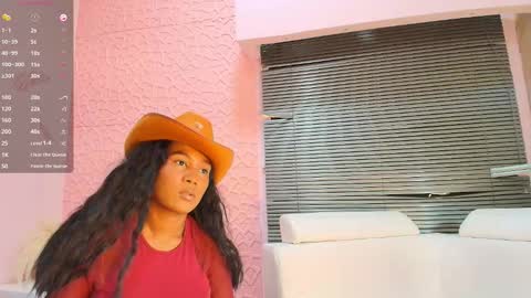 Snapshot of sashhalux22 chatting on February 23, 2026, 4:21 am SashhaLux22 online show from February 23, 2026, 4:21 am