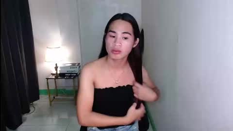 Snapshot of sassy_gelay chatting on September 26, 2025, 8:29 am Gelay online show from September 26, 2025, 8:29 am