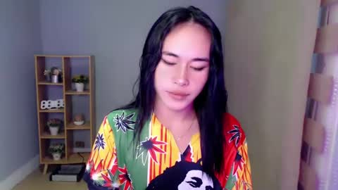 Snapshot of sassy_stella chatting on January 5, 2025, 5:51 am sassy_stella online show from January 5, 2025, 5:51 am