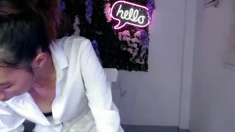 Snapshot of sassy_stella chatting on January 21, 2025, 6:23 pm sassy_stella online show from January 21, 2025, 6:23 pm