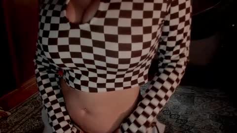 Snapshot of sassy_xyou chatting on December 13, 2024, 7:10 pm Ms. Oh   online show from December 13, 2024, 7:10 pm