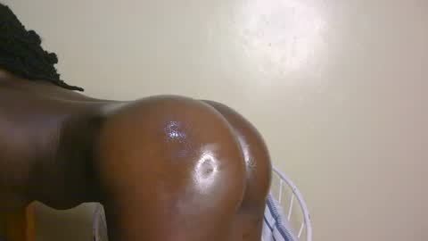 sexxy one online show from June 27, 2026, 3:17 pm