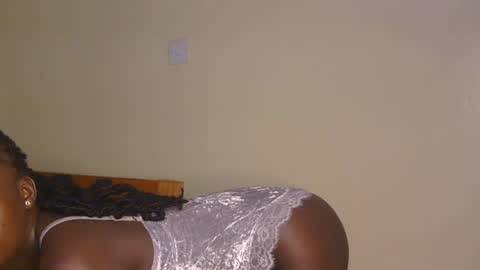 sexxy one online show from July 2, 2026, 11:55 pm