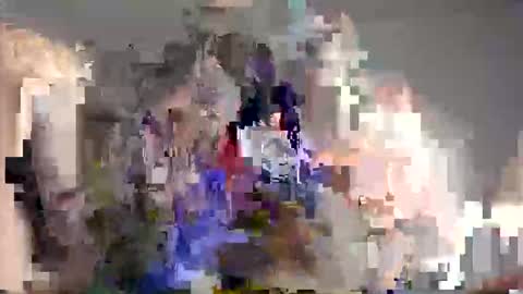 Lilah online show from December 15, 2025, 6:23 pm