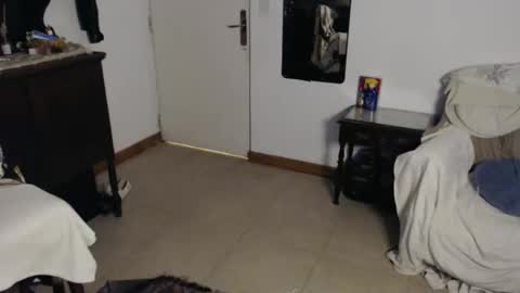 Lilah online show from December 17, 2025, 1:11 am