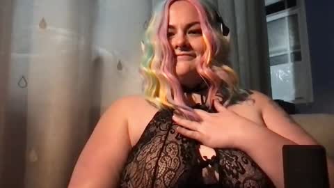 Snapshot of sassysuzie chatting on October 17, 2025, 2:48 am sassysuzie online show from October 17, 2025, 2:48 am