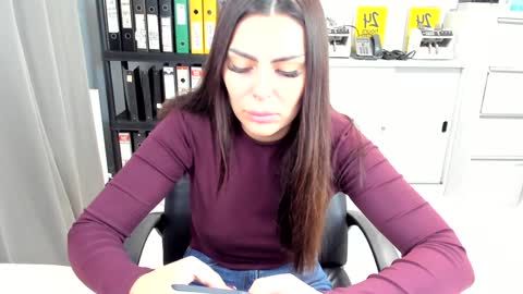 sassytiff online show from November 18, 2025, 1:48 pm