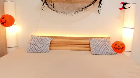 Sati online show from October 20, 2025, 3:45 pm