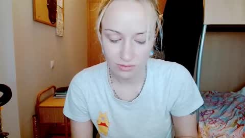 Satinqueen90 online show from December 1, 2025, 8:41 am