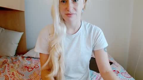 Satinqueen90 online show from December 2, 2025, 9:14 am