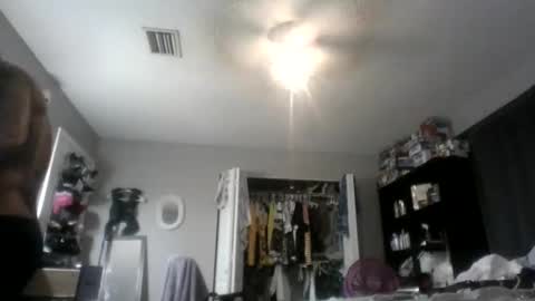 satisfactionguarunteed69 online show from May 19, 2026, 12:27 am