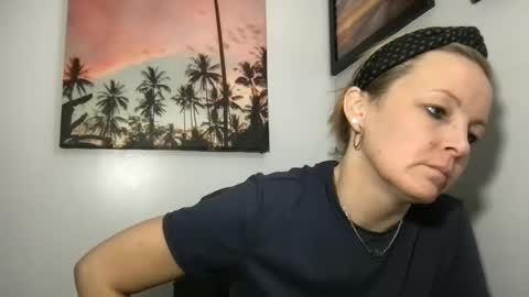 sativaxxx88 online show from February 17, 2026, 11:50 am