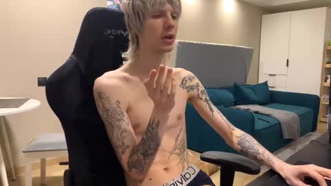 Satoshi online show from April 16, 2026, 9:39 pm