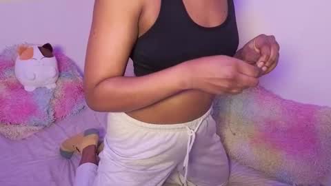 Snapshot of saturno_vibes chatting on March 4, 2026, 9:15 am saturno_vibes online show from March 4, 2026, 9:15 am
