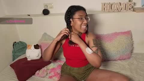 Snapshot of saturno_vibes chatting on March 23, 2026, 7:12 am saturno_vibes online show from March 23, 2026, 7:12 am