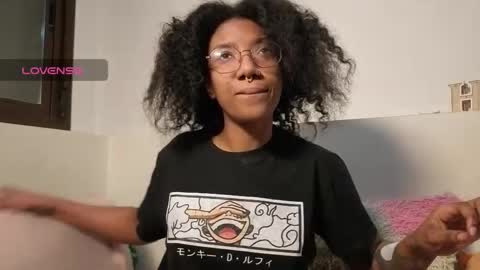 Snapshot of saturno_vibes chatting on March 24, 2026, 8:19 am saturno_vibes online show from March 24, 2026, 8:19 am