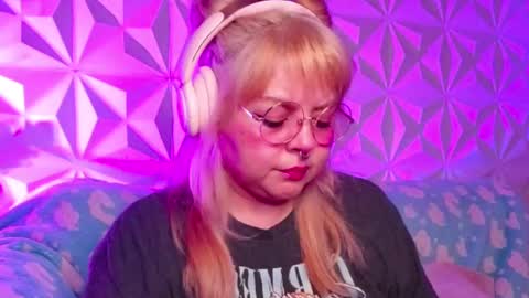 Gina George online show from September 27, 2025, 12:26 am