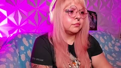 Gina George online show from April 26, 2026, 12:41 am