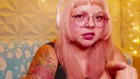 Gina George online show from May 14, 2026, 12:17 am
