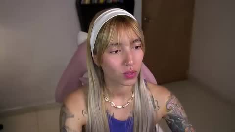 Snapshot of saucy_jenn1 chatting on March 5, 2026, 4:08 am I AM JENN online show from March 5, 2026, 4:08 am