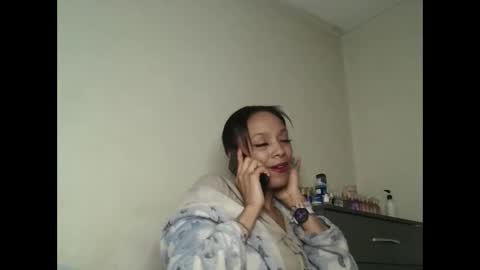 Snapshot of saucy_shanice chatting on November 2, 2025, 11:07 pm Shaniiice online show from November 2, 2025, 11:07 pm