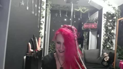 Snapshot of saucysky chatting on February 22, 2026, 9:02 pm SaucySky online show from February 22, 2026, 9:02 pm