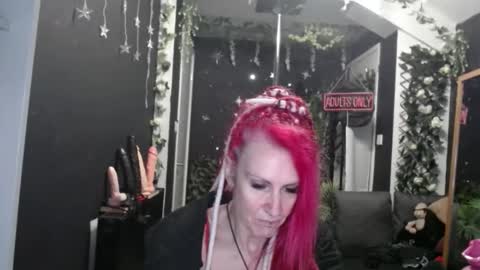 Snapshot of saucysky chatting on March 2, 2026, 9:38 am SaucySky online show from March 2, 2026, 9:38 am