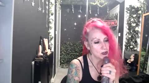 SaucySky online show from March 18, 2026, 10:02 pm