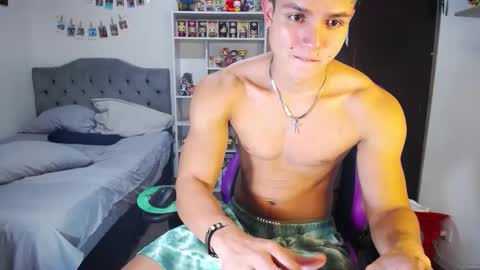 Snapshot of saulomiralles chatting on September 25, 2025, 9:51 pm Saulo online show from September 25, 2025, 9:51 pm