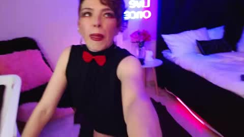 Snapshot of sauvage_lilith chatting on November 29, 2025, 8:45 pm lilith online show from November 29, 2025, 8:45 pm