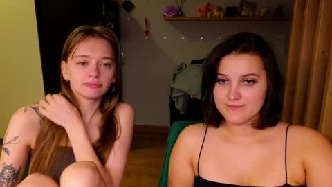 Snapshot of sav_anna chatting on September 14, 2025, 9:58 pm LUNA and ANNA online show from September 14, 2025, 9:58 pm