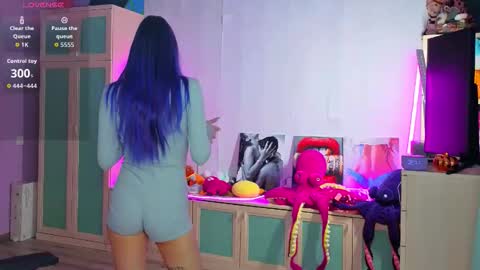 Snapshot of savage_lust_ chatting on December 18, 2025, 4:29 am Ariel online show from December 18, 2025, 4:29 am