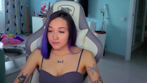 Snapshot of savage_lust_ chatting on March 5, 2026, 3:13 am Ariel online show from March 5, 2026, 3:13 am