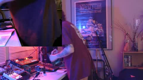 Snapshot of savagewaves chatting on March 14, 2026, 5:02 am savagewaves online show from March 14, 2026, 5:02 am