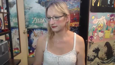 Savanah online show from September 28, 2025, 2:17 am