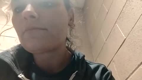 savannahjays online show from September 27, 2025, 3:17 pm