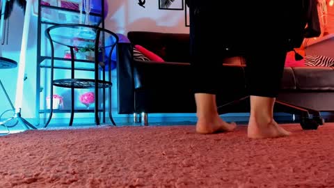 Snapshot of save_the_qween chatting on December 23, 2024, 1:56 pm save the qween online show from December 23, 2024, 1:56 pm